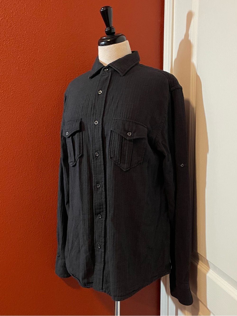 Billy Reid Men’s Classic Herringbone Black Button Down Long Sleeve Shirt